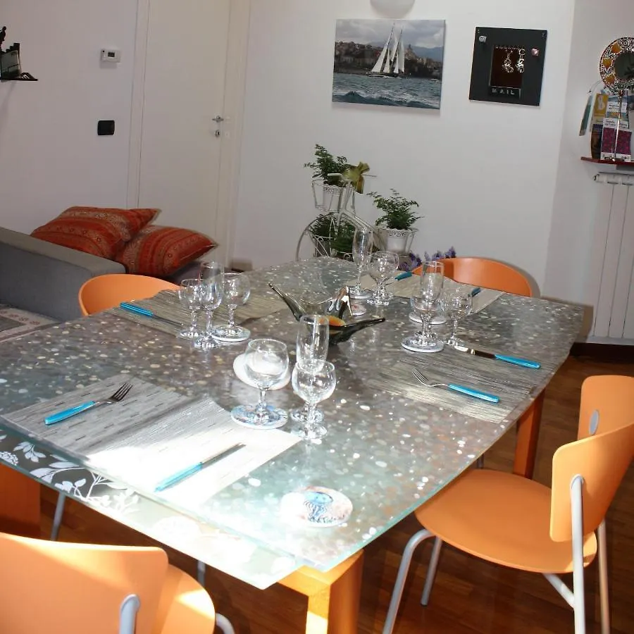 Appartement La Bici Bianca à Imperia 0*,