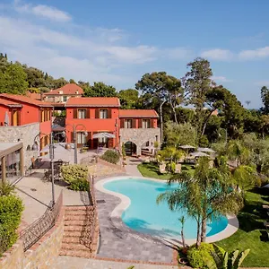 3* Semesteranläggning (resort) Leonardo